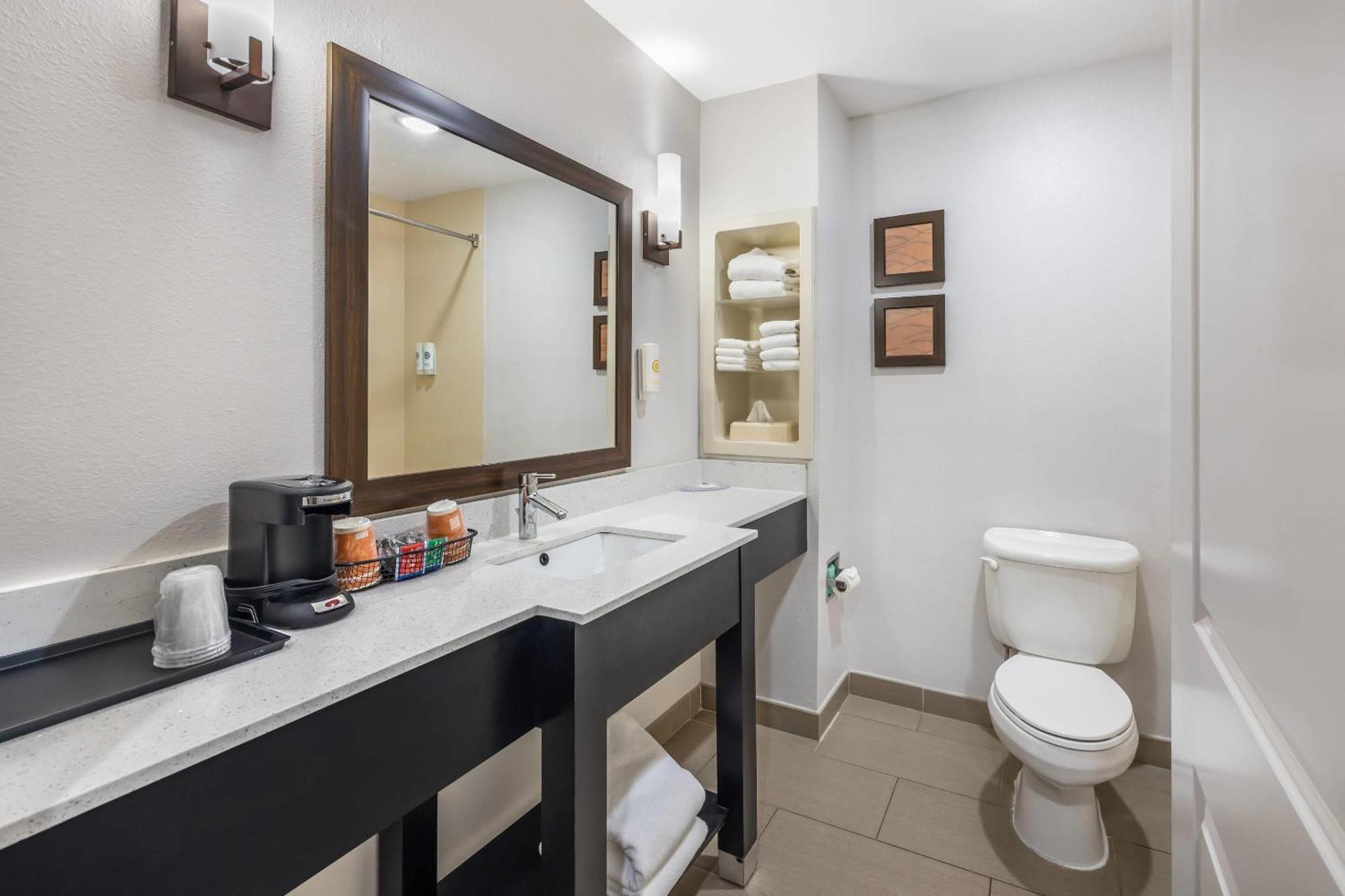 Comfort Inn & Suites Chattanooga West - Lookout Mountain Bagian luar foto