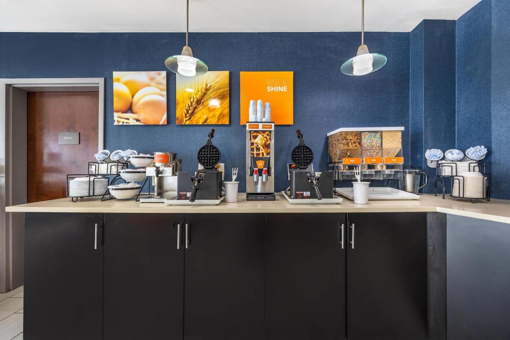 Comfort Inn & Suites Chattanooga West - Lookout Mountain Bagian luar foto